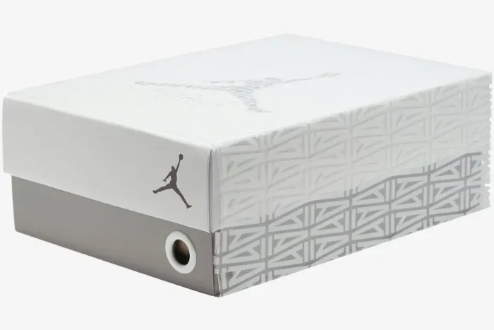 White and grey Air Jordan 3 Retro x A Ma Maniere SP shoe box shown from a three-quarter perspective. - SKU DH3434-110
