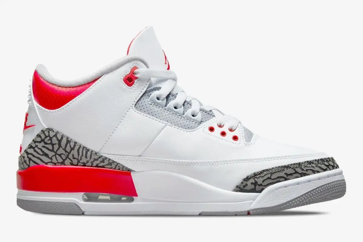air-jordan-3-retro-fire-red-og-side-view-dn3707-160-395-688 Air Jordan 3 Retro Fire Red OG sneaker in white, red, and elephant print, side profile view. - SKU DN3707-160