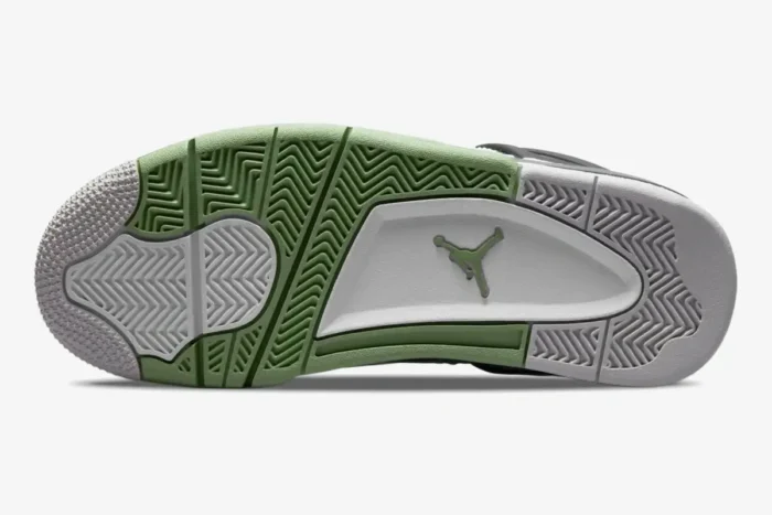 Bottom view of Air Jordan 4 Retro Seafoam Oil Green outsole with green and white herringbone traction. - SKU AQ9129-103