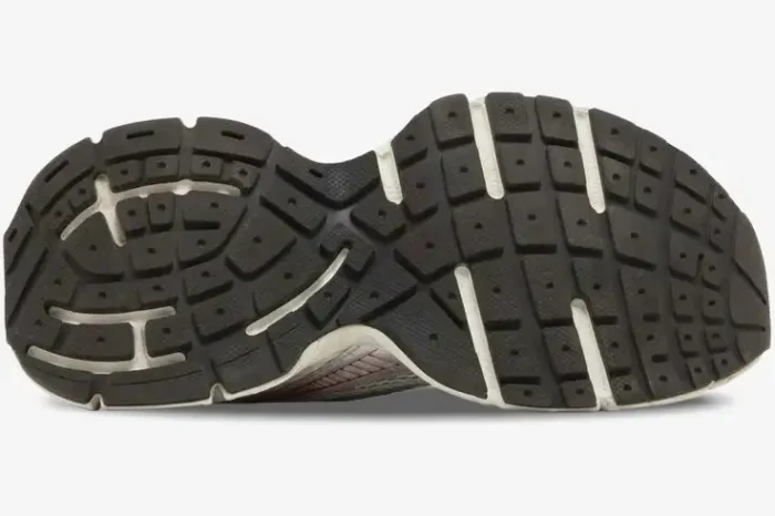 Bottom view of the Balenciaga 3XL Sneaker Distressed Multi-Color showing the black rubber outsole tread. - SKU 734734W3XL59645