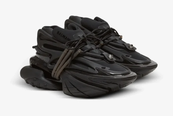 Three-quarter view of Balmain Unicorn chunky sneakers in all black with a futuristic, sculpted design. - SKU BM1VJ309KNSC