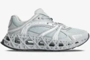 Christian Dior B35 NXXT sneaker in grey with a lattice midsole, side profile view. - SKU 3SN323ZCY_H860
