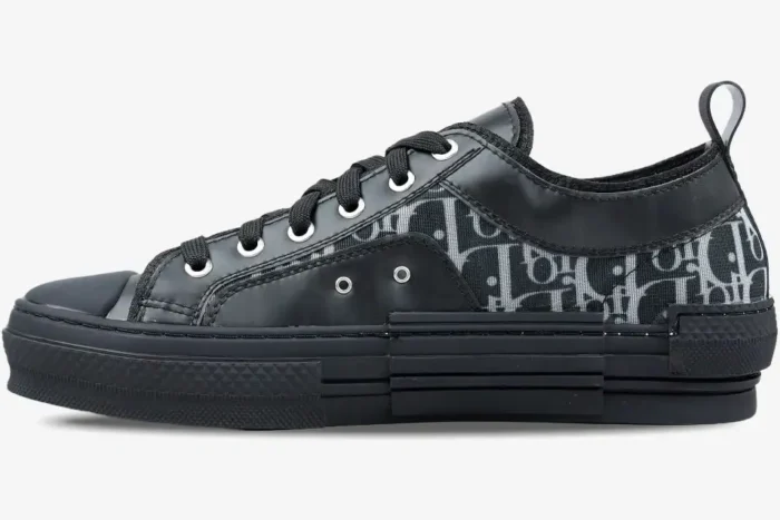Dior B23 Low Top sneaker in black and grey Oblique canvas, side profile view. - SKU 3SN249YNT_H960