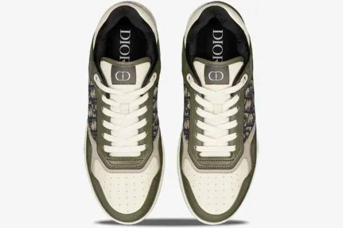 Top-down view of Dior B27 Low sneakers in olive beige with Oblique jacquard pattern and white laces. - SKU 3SN272ZIR_H661