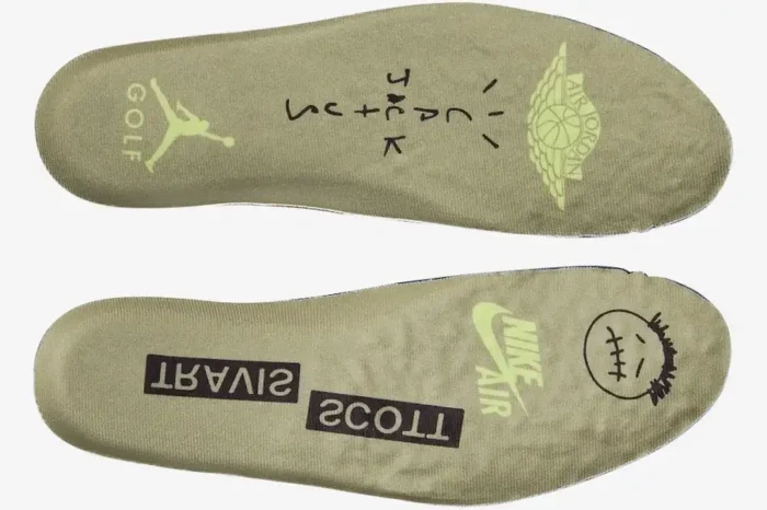 Top-down view of the Air Jordan 1 Low x Travis Scott Neutral Olive Golf Edition insoles with logos. - SKU FZ3124-200