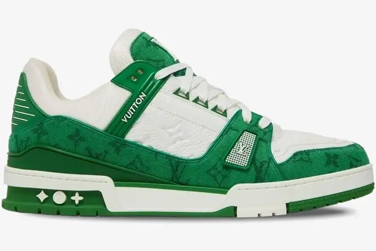 louis-vuitton-trainer-green-monogram-denim-side-1a9jhv-1a9ji1-962-742 Side profile of a Louis Vuitton Trainer in green monogram denim and white leather with a green rubber sole. - SKU 1A9JHV-1A9JI1