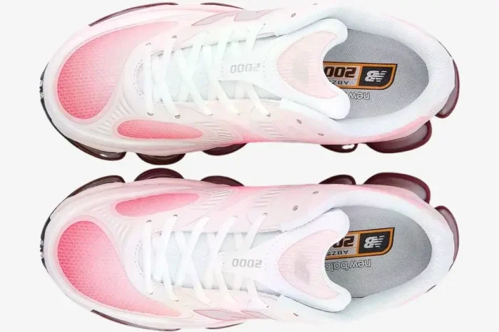 Top-down view of New Balance 2000 Rose Sugar Monarch sneakers featuring a pink gradient and white laces. - SKU U2000PBC