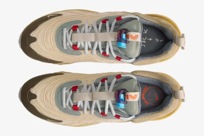 Top-down view of cream Nike Air Max 270 React x Travis Scott Cactus Trails sneakers with grey insoles. - SKU DD8798-200