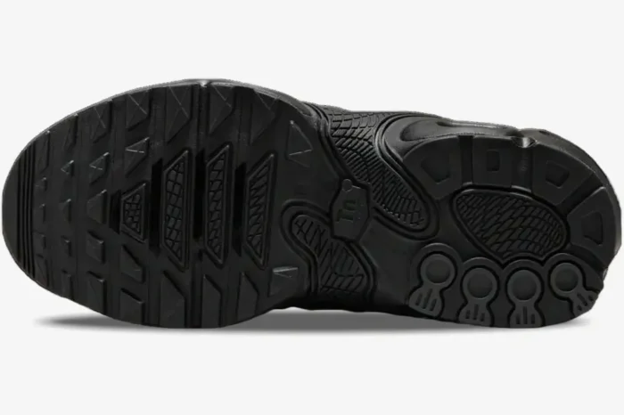 Bottom view of the black outsole on the Nike Air Max Plus Drift GS Triple Black sneaker. - SKU FV5921-002