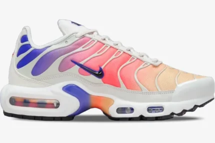 Nike Air Max Plus Persian Violet and Light Wild Mango sneakers in a side profile view. - SKU DZ3670-003