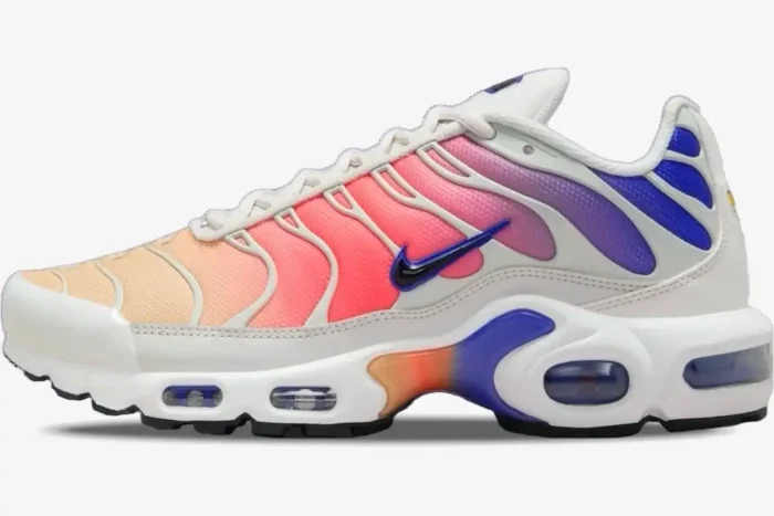 Nike Air Max Plus Persian Violet and Light Wild Mango sneaker in a side profile view. - SKU DZ3670-003