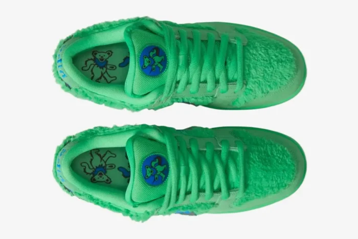 Top-down view of green Nike SB Dunk Low x Grateful Dead sneakers featuring fuzzy faux fur and bear logos. - SKU CJ5378-300