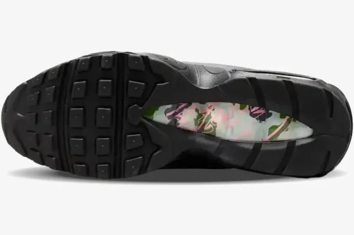 Corteiz x Nike Air Max 95 SP Pink Beam - Image 3