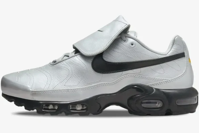 Nike Air Max Plus Tiempo Silver Black - Image 2