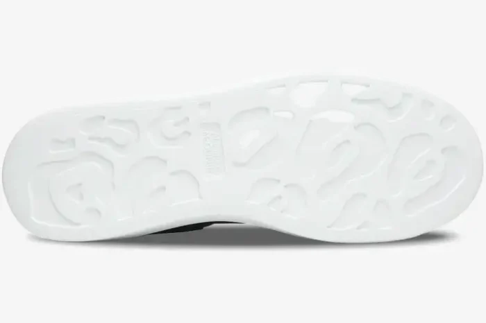 Bottom view of white patterned sole on Alexander McQueen Oversized Sneaker Black 2019. - SKU 553680WHGP51000