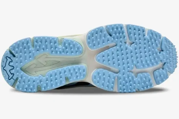 Bottom view of Off-White Be Right Back White Light Blue sneakers showing the studded blue outsole. - SKU OWIA289C99FAB0010140