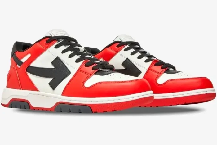 Off-White Out Of Office 'OOO' Low sneakers in red, white, and black, three-quarter side view. - SKU OMIA189S23LEA001-2510